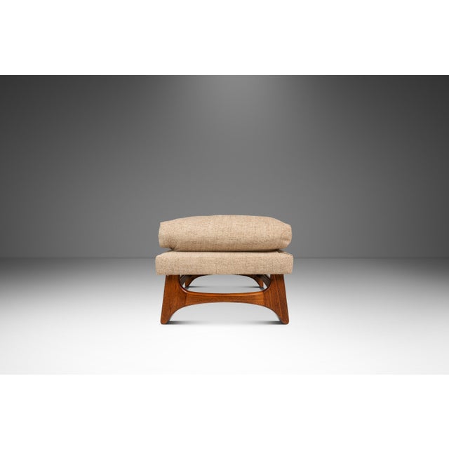 1960s Set of Two (2) Restored Mid-Century Modern Ottomans / Footstools in Oak in the Manner of Adrian Pearsall, Usa, C. 1960s For Sale - Image 5 of 18