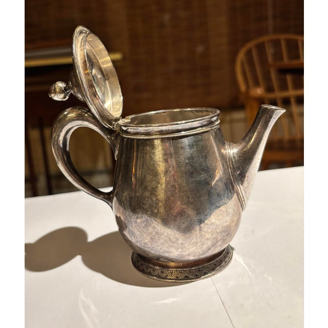 Vintage English Silver-Plate Teapot-Classic Form -Monogra Esc For Sale In New York - Image 6 of 6
