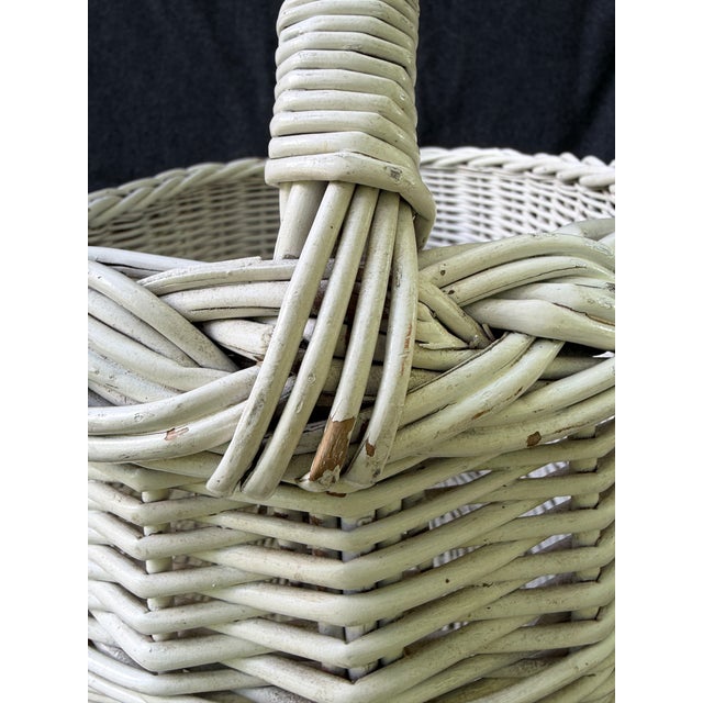 Early 20th Century Antique Painted Gathering Willow Basket With Top Handle For Sale - Image 5 of 18