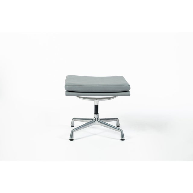 Eames Soft Pad Recliner With Ottoman for Herman Miller, Gray Leather Aluminum Group For Sale - Image 14 of 18