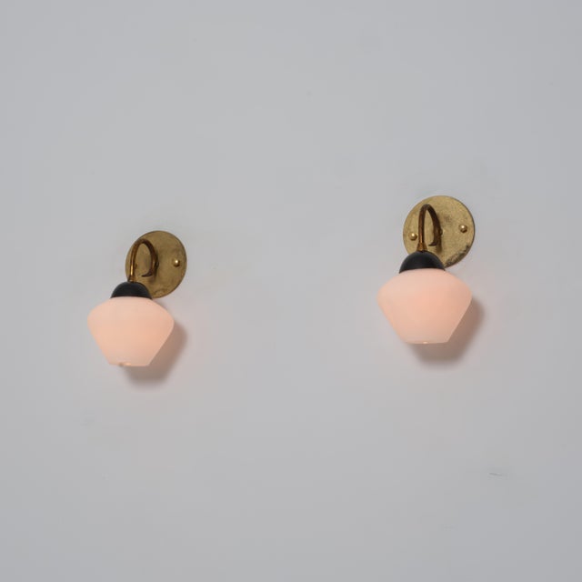 Vintage Italian Wall Sconces in Brass and Opaline Glass, 1950s, Set of 2 For Sale - Image 6 of 9