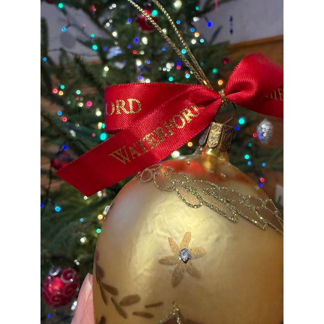 Waterford Waterford Holiday Heirlooms Charlemont Gold Egg Ornament 2001 For Sale - Image 4 of 4
