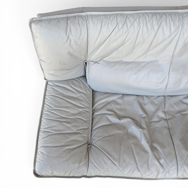 Late 20th Century Vintage Nicoletti Italia Postmodern Gray Leather Loveseat, Italy, 1980s For Sale - Image 5 of 11