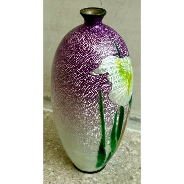 Miniature Antique Japanese Meiji Era Cloisonné Enamel Ginbari Vase in Silver With Irises, Signed For Sale In San Antonio - Image 6 of 12