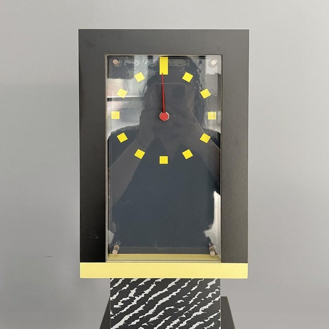 Italian Modern Metropole Table Clock from George J. Sowden, 1982 For Sale - Image 6 of 18
