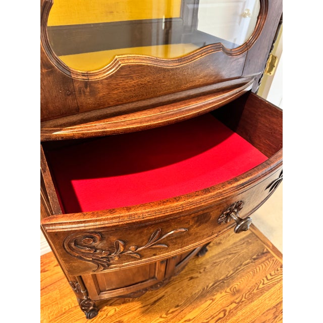 Wood Late 19th Century French Louis XV Corner Curio Cabinet For Sale - Image 7 of 8