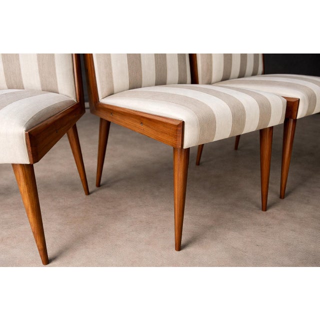Brazilian Modern Set of Eight Dining Chairs in Caviúna Wood & Fabric, Giuseppe Scapinelli, Brazil, 1950s For Sale In New York - Image 6 of 18