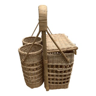Charming Vintage Picnic or Concert Basket For Sale