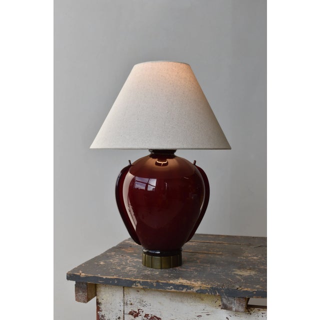 Murano Vintage Garnet Blown Glass Urn Table Lamp, Circa 1950s For Sale - Image 4 of 16