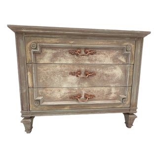 1960s French-Style Hand-Finished 3-Drawer Chest – Refinished John Widdicomb Solid Wood For Sale