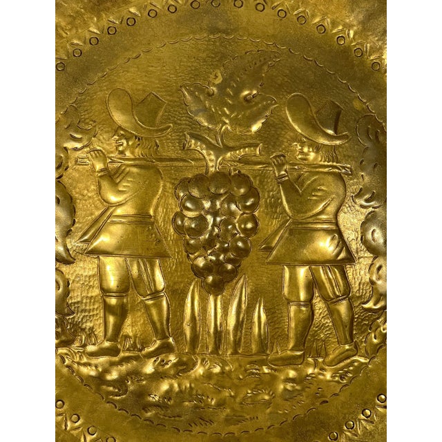 Large Figural Antique Brass Tray. English Wall Hanging 'Anno 1631 For Sale - Image 4 of 9