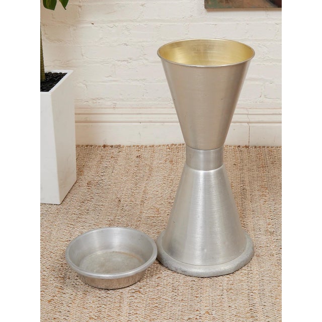 Mid 20th Century Hourglass Sculptural Aluminum Planter or Pedestal For Sale - Image 4 of 5
