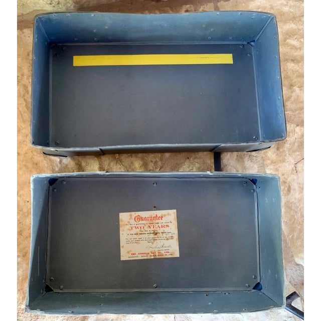 Early 20th Century Vintage English Laundry Mailing Box For Sale - Image 4 of 11