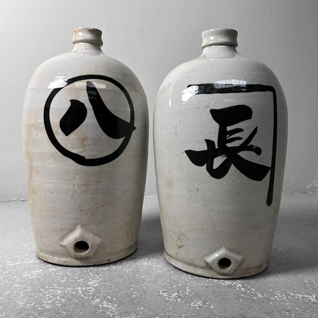 Boho Chic Large Taishō Japanese Sake Jars, Tokkuri, 1920s, Set of 2 For Sale - Image 3 of 16