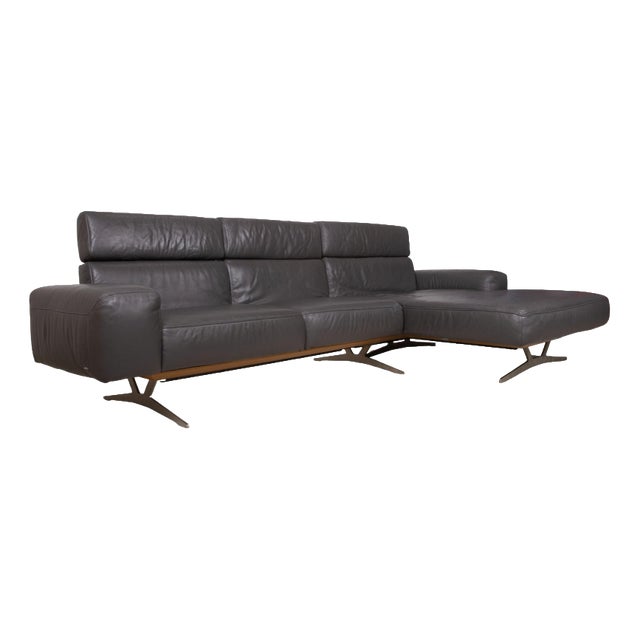 Monroe Leather Corner Sofa in Grey Anthracite and Wood Brown with Right Chaise Lounge and Manual Function from Koinor For Sale