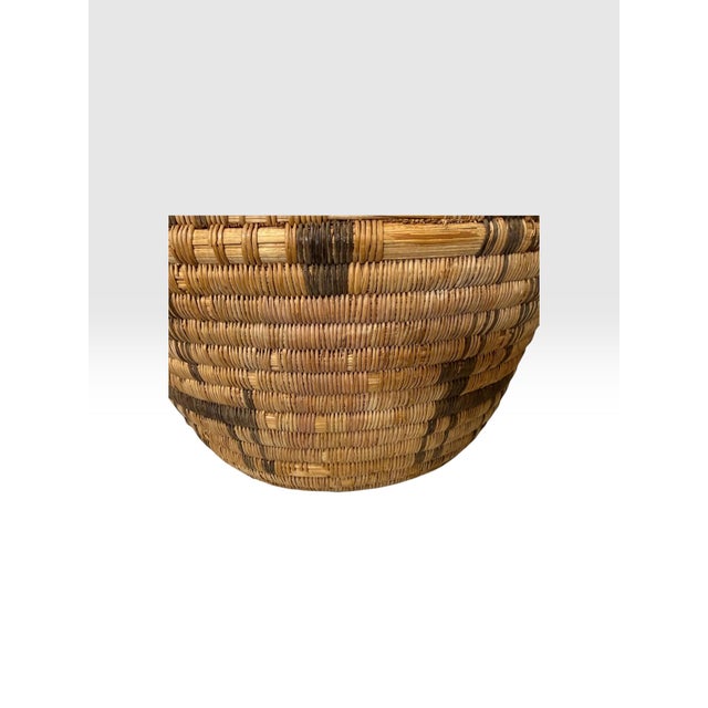 Museum Quality 17” Created in the Style of Native American Polychrome Olla Basket - Dual Register For Sale In Portland, ME - Image 6 of 13