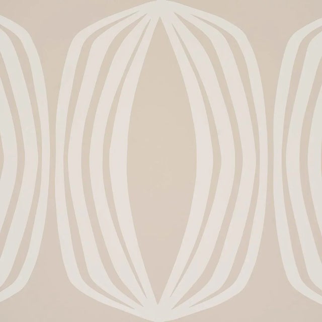 Contemporary Schumacher Fontana Wallpaper In Birch For Sale - Image 3 of 4