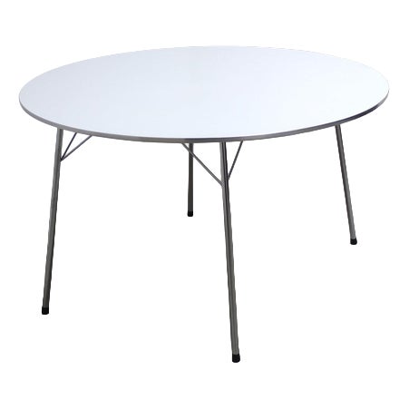 3600 Round Table by Arne Jacobsen for Fritz Hansen, 1978 For Sale