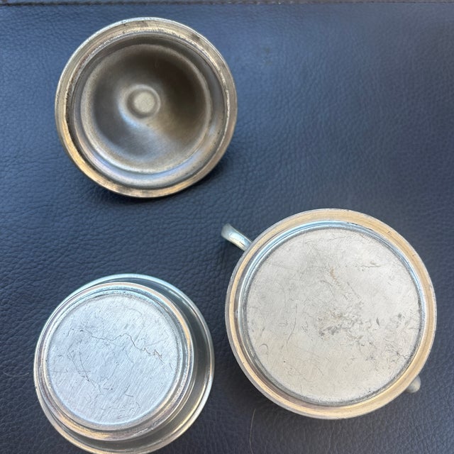 1910s Vintage Wilton Armetale Pewter Plough Tavern Small Teapot With Lid For Sale - Image 5 of 8