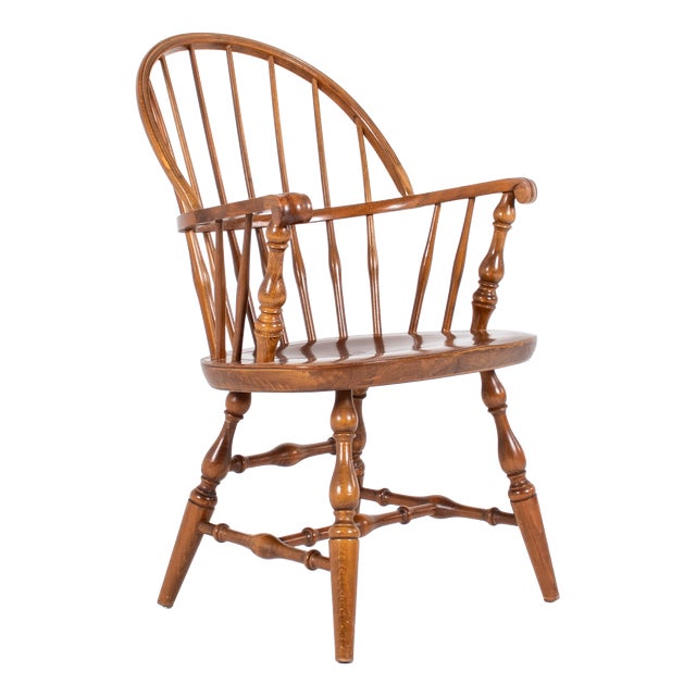 Vintage Windsor Armchair in Solid Wood, 1960s For Sale