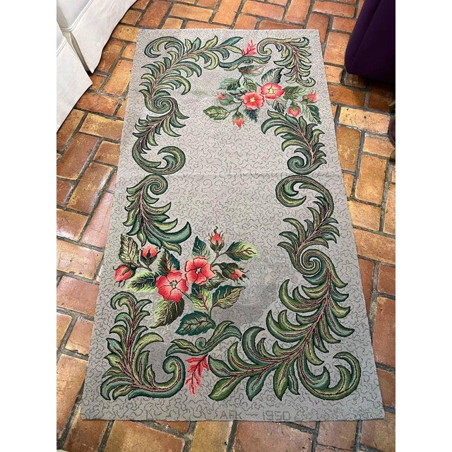1950s Signed Hand-Hooked Folk Art Wall Hanging Colorful Floral Design, Usa For Sale - Image 4 of 18