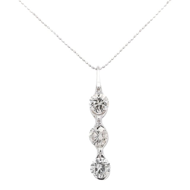 Cgl Certified 3.38 Carat Diamond Dangle Pendant Necklace in 18k White Gold For Sale