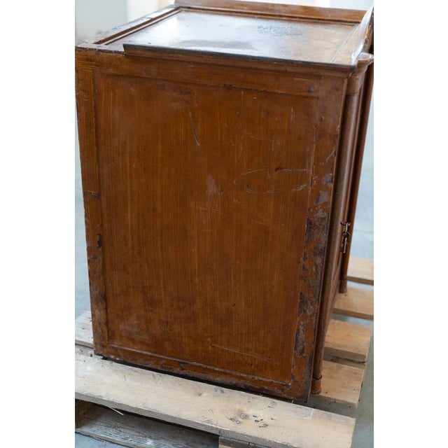 One side of a piece of frame - weight 4000kg This piece has an attribution mark, I am sure that it is completely authentic...