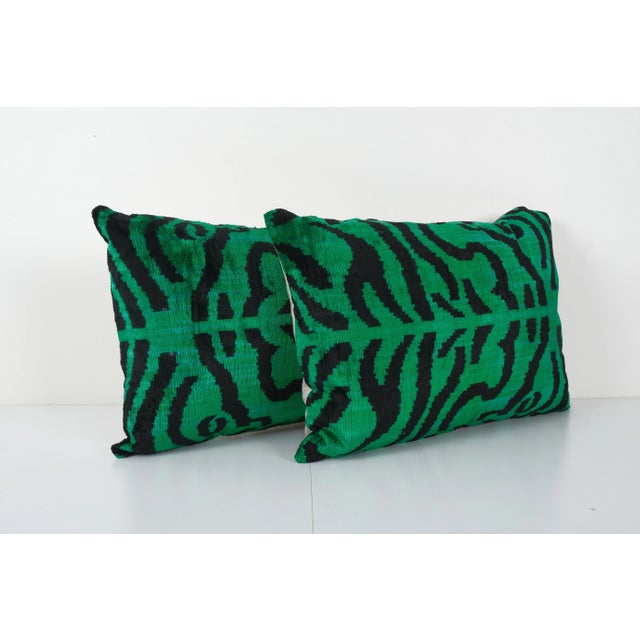 Mid-Century Modern Green Tiger Ikat Velvet Pillow Covers- Set of Two For Sale - Image 3 of 6