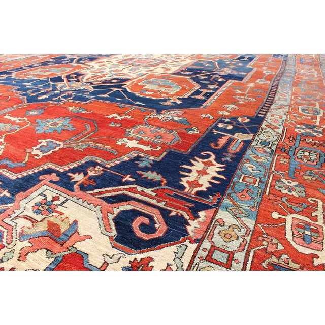 Tribal Large Antique Persian Fine Weave Serapi Rug With Bold Geometric Medallion For Sale - Image 3 of 10