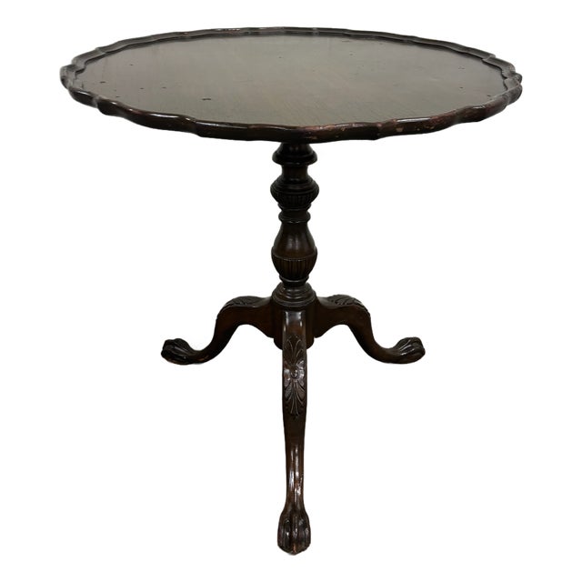 Vintage Chippendale Style Pie Crust Top Tripod Tea Table Side Table For Sale