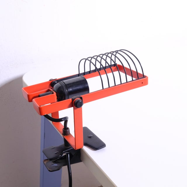 Beautiful clamp lamp Sintesi Artemide design Ernesto Gismondi. Does not bear any marks, in good condition, with usual...