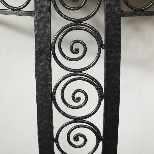 1930s Art Deco Demilune Wrought-Iron Spiral & Noir St Laurent Marble Console Table For Sale - Image 5 of 17