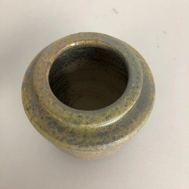 Mid-Century Modern Ceramic and Earthenware Vases by Piet Knepper for Mobach, 1960s, Set of 2 For Sale - Image 3 of 13