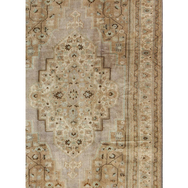 Vintage Turkish Floral Medallion Oushak in Earth Tones, Lavender, and Ice Blue 7'2 X 11'0 For Sale - Image 4 of 9