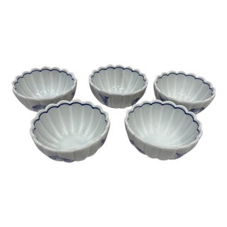 Late 20th Century Japanese Retro Blue and White Porcelain Small Bowl - Set of 5 For Sale