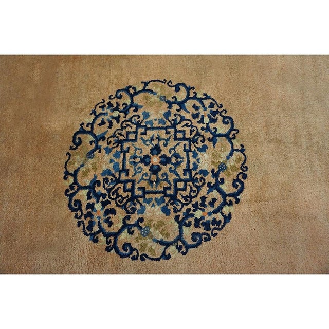 Floral Medallion 1920s Hand Knotted Salmon Field Antique Chinese Peking Rug For Sale - Image 4 of 7