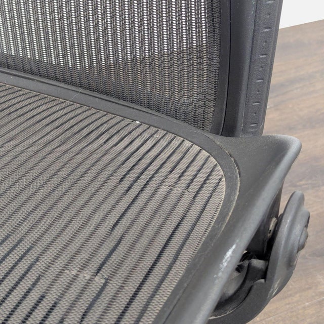 Herman Miller Aeron Ergonomic Mesh Office Chair - Adjustable Black For Sale - Image 9 of 9