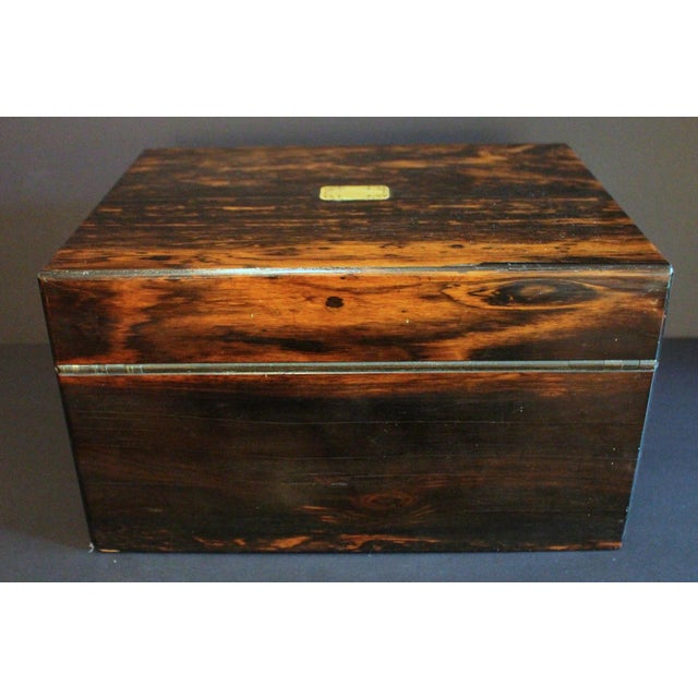 English C. 1835 Coromandel Jewelry Box For Sale - Image 4 of 8