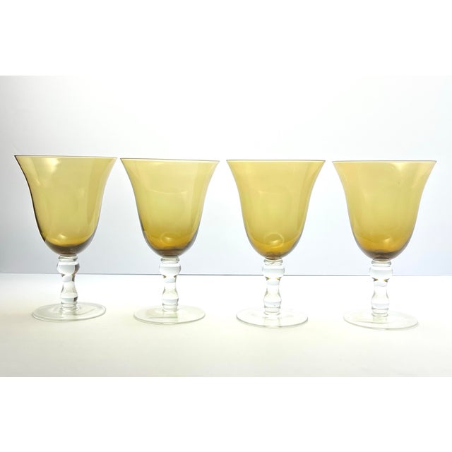 Excellent condition. No chips, cracks, or fleabites. Height 7 1/4” Length (Opening) 4 1/2” Holds 16oz Circa 2000s