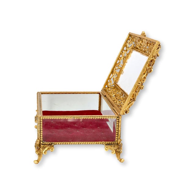 Mid 20th Century Exceptional Midecntury Matson Ormolu Jewelry Box For Sale - Image 5 of 7