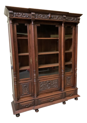 Antique Neo-Renaissance Bookcase in Walnut, 1880