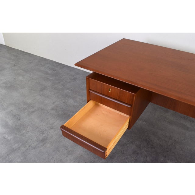 Mid-Century Danish Teak Executive Desk by Svend Åge Madsen for H.P. Hansen, 1960s For Sale - Image 18 of 18