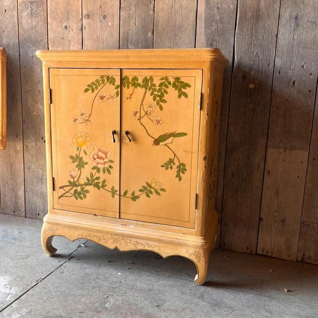 Vintage Painted Cabinet in Wood For Sale - Image 4 of 11