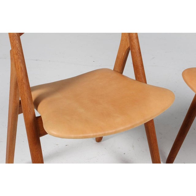 Brown Hans J. Wegner Savbuk Ch-29 Dining Chairs attributed to Hans J. Wegner for Carl Hansen & Søn, Set of 2 For Sale - Image 8 of 9