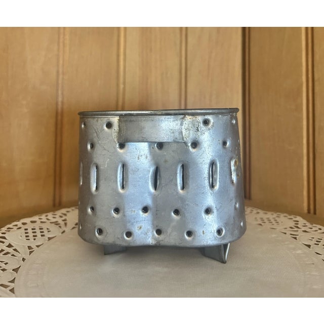 Folk Art Antique Tin Heart Cheese Mold Strainer Folk Art Primitive Footed Kitchen Wall Decor For Sale - Image 3 of 7