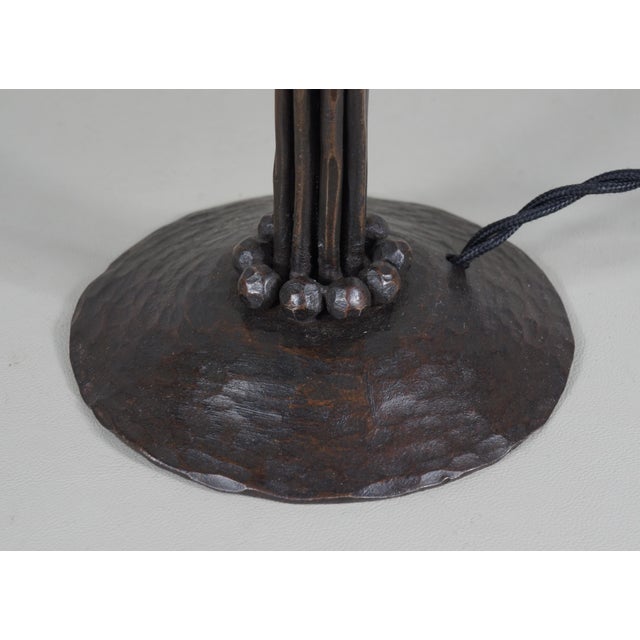 French Art Deco Table Lamp by Daum & Vasseur - Wrought Iron 1920s France For Sale - Image 6 of 13