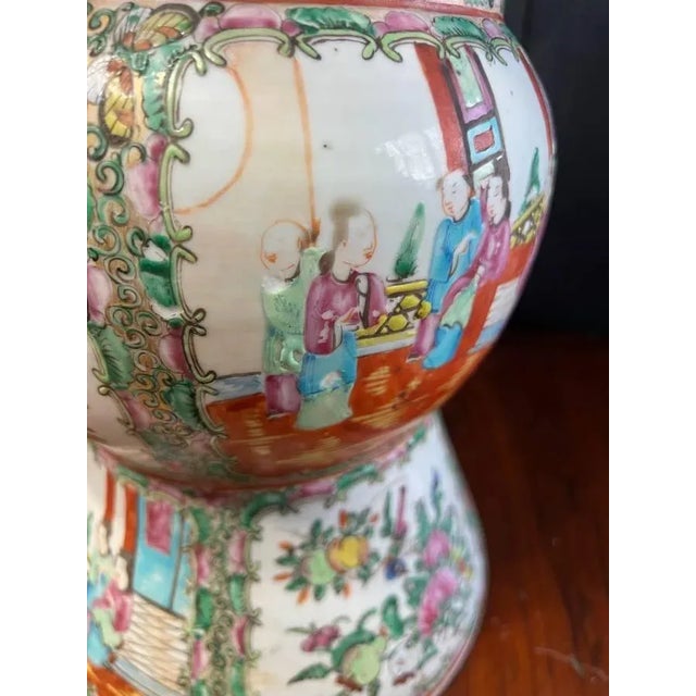 Antique 19th Century Chinese Porcelain Rose Medallion Vase For Sale - Image 15 of 18