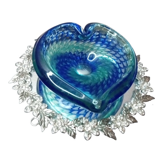 Signed Adam Jablonski Poland Swirl Heart Shaped Art Glass Bowl For Sale