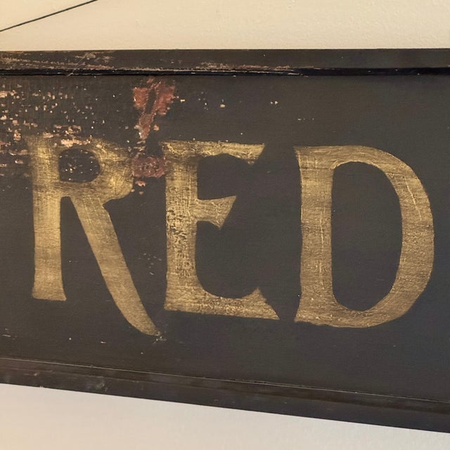 Early 20th Century Antique Large "The Red ★ Laundry" Horizontal Wood Sign With Gold Whimsical Lettering & Red Star For Sale - Image 11 of 17