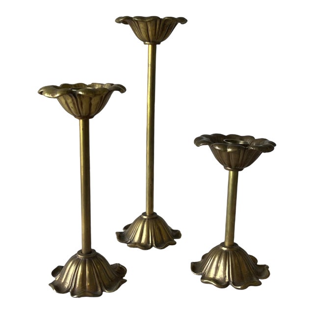 Vintage Brass Tulip Candlestick Trio – Sculptural Flower Form For Sale